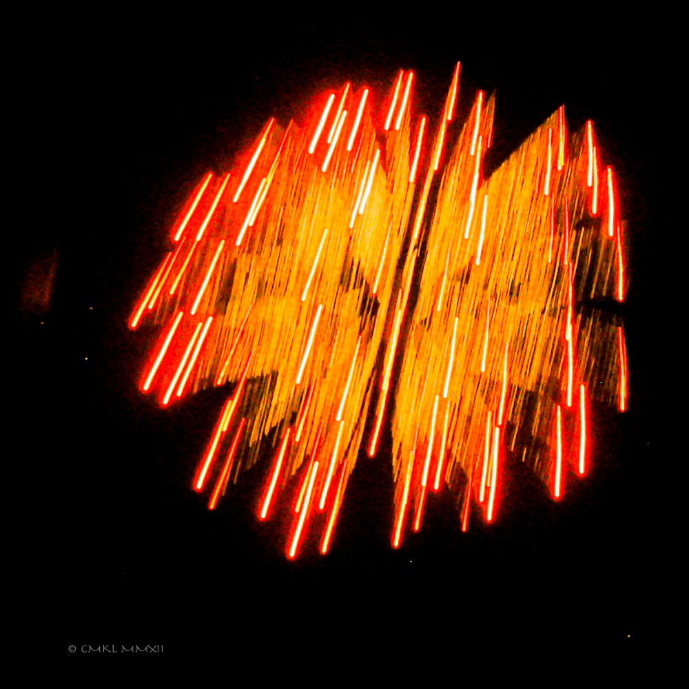 399d7-fireworks03-lr-3192