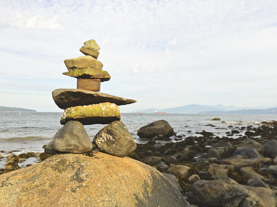 35da8-inukshuk-small-2227