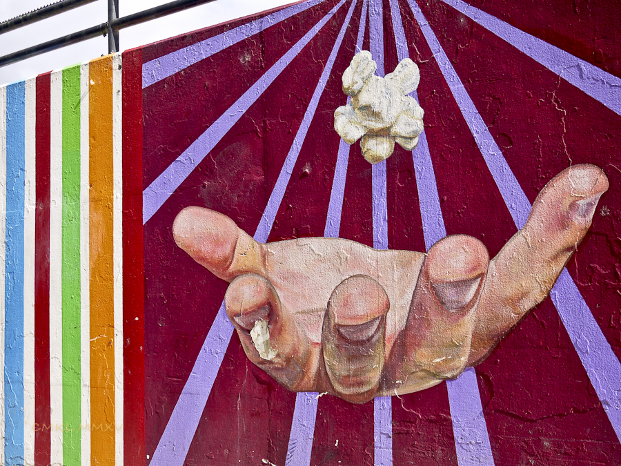 Mural leading to Oak Street beach, detail. Artist unknown to me.