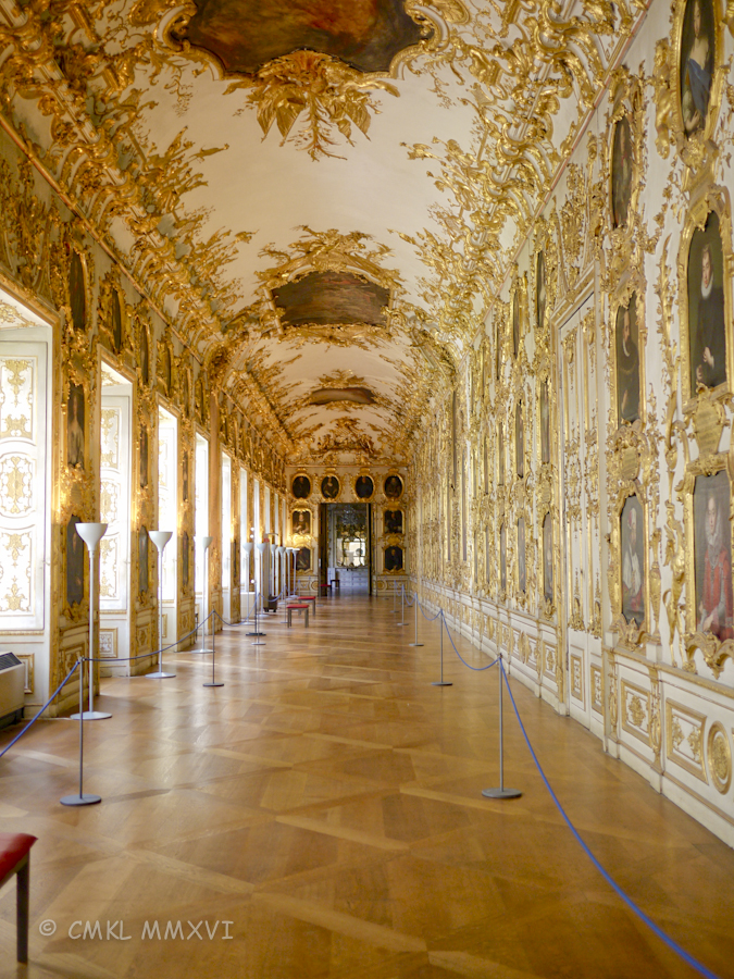 Munich.Exchange-Residence