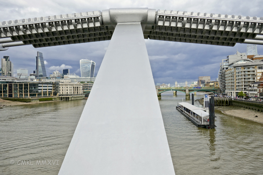 London.Bridges.05-1030630