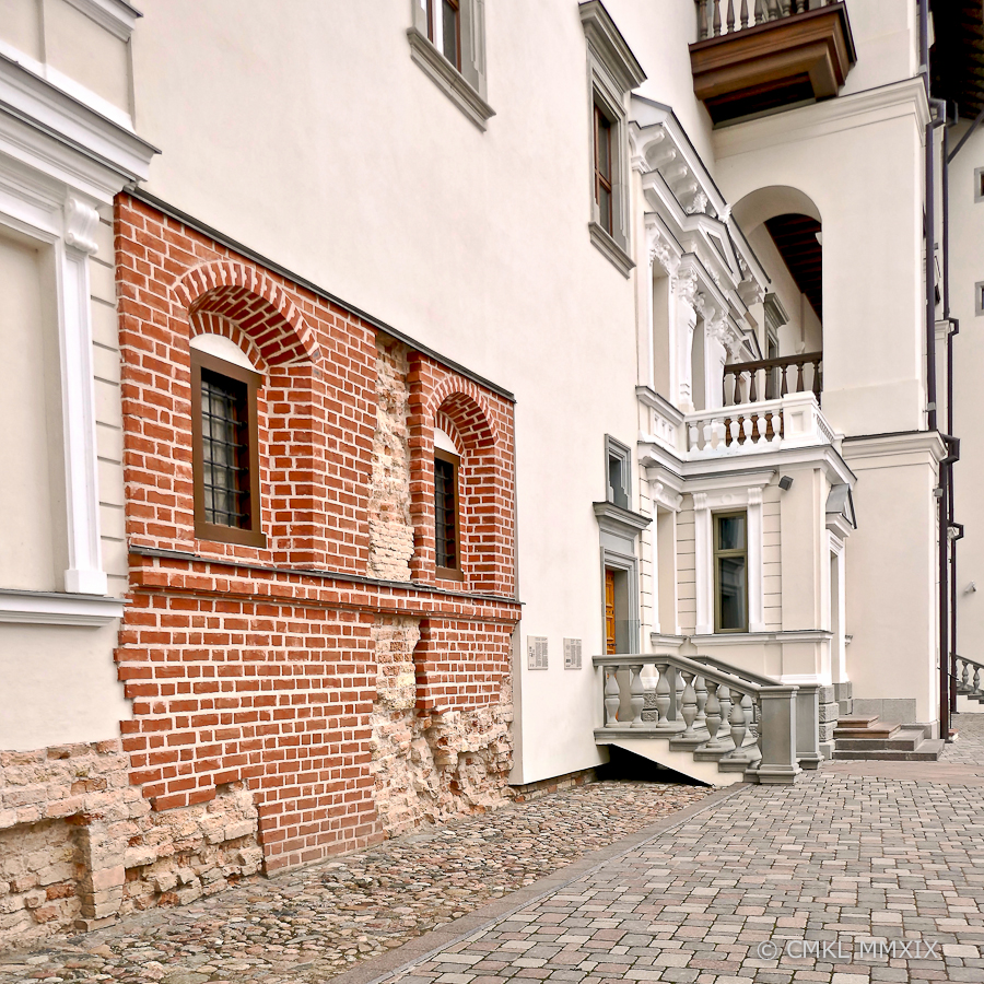 Vilnius.Palace.11-1390253